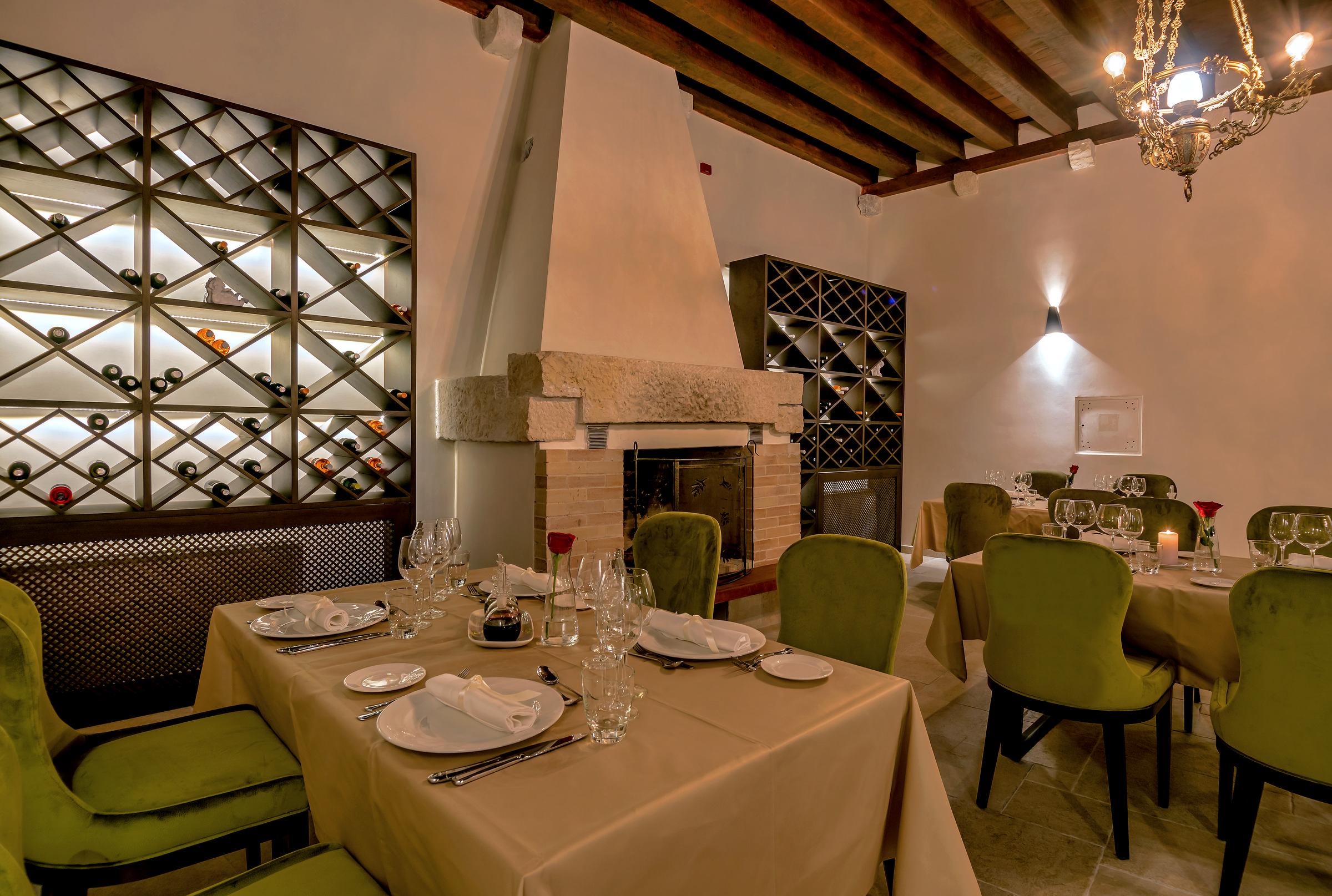 Puteus Palace Heritage Hotel Pucisca Extérieur photo