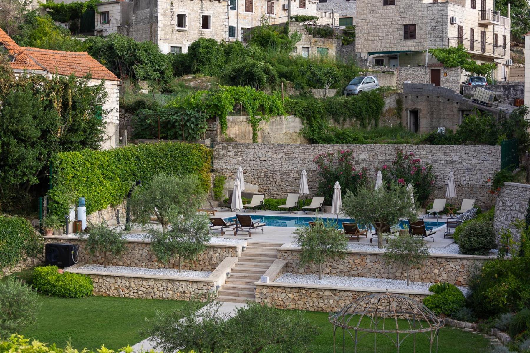 Puteus Palace Heritage Hotel Pucisca Extérieur photo
